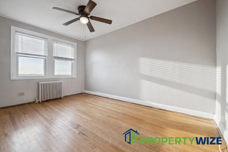 Charming 2-bedroom, 1-bath unit located in the desirable Benton Heights area. property image