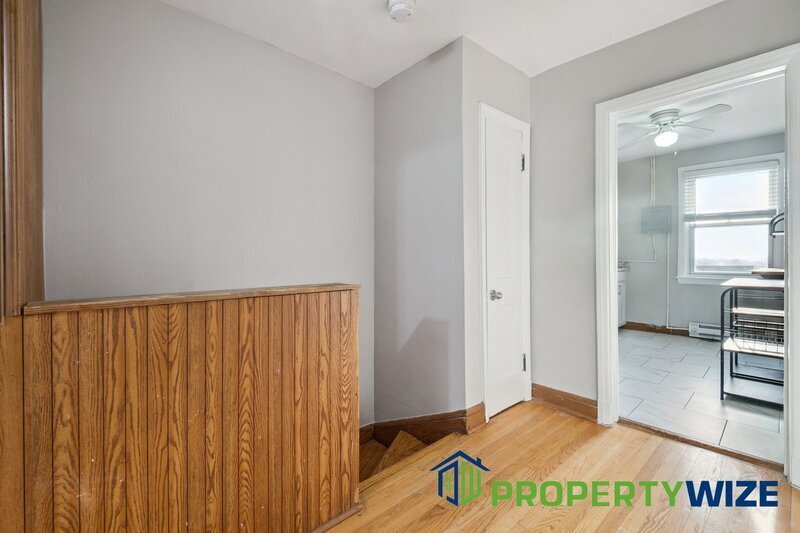 Charming 2-bedroom, 1-bath unit located in the desirable Benton Heights area. property image