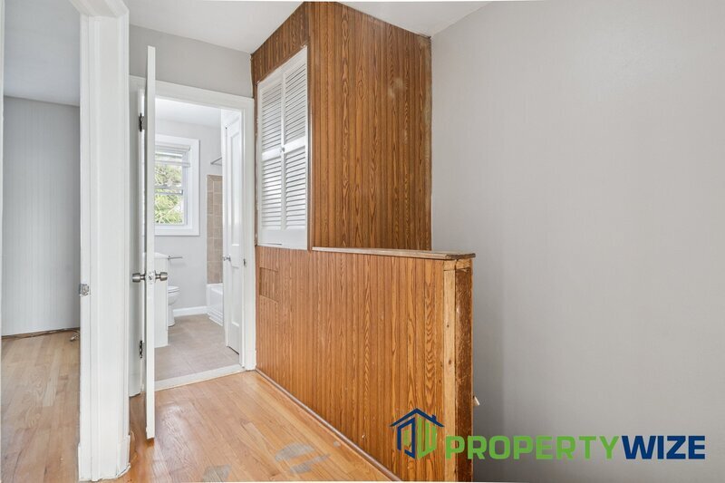 Charming 2-bedroom, 1-bath unit located in the desirable Benton Heights area. property image