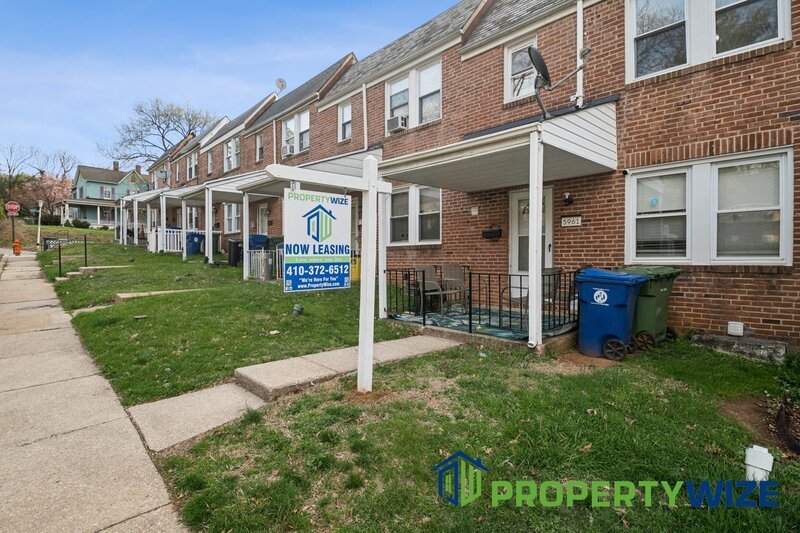 Charming 2-bedroom, 1-bath unit located in the desirable Benton Heights area. property image