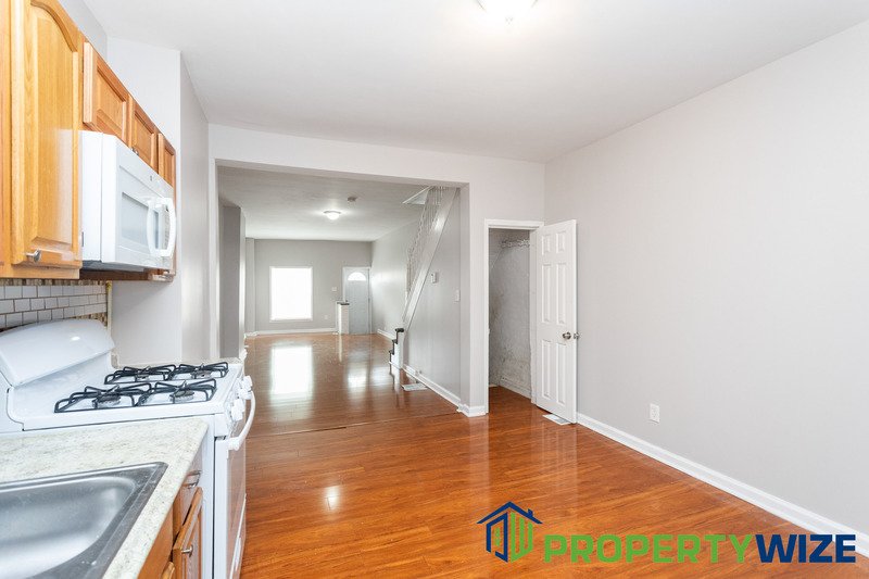 Beautiful 3 Bedroom and 1 Bathroom home with new carpet, new kitchen, updated HVAC and improved basement. property image