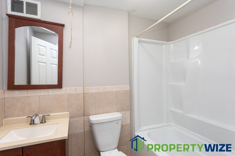 Beautiful 3 Bedroom and 1 Bathroom home with new carpet, new kitchen, updated HVAC and improved basement. property image
