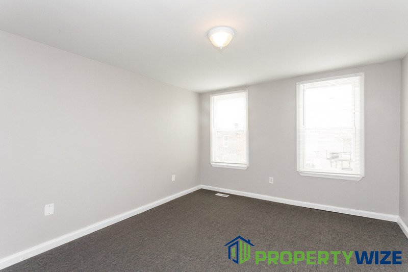 Beautiful 3 Bedroom and 1 Bathroom home with new carpet, new kitchen, updated HVAC and improved basement. property image