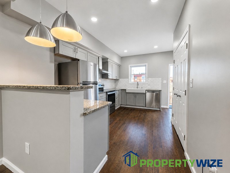Charming 3BR Row Home in Great Neighbourhood! property image