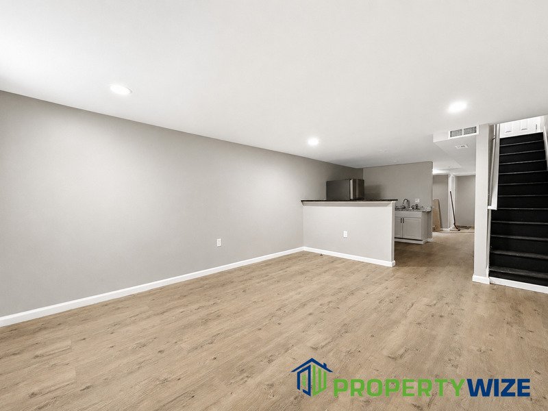 Charming 3BR Row Home in Great Neighbourhood! property image