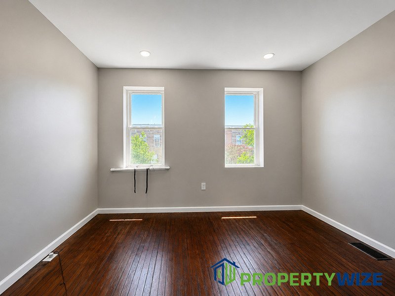 Charming 3BR Row Home in Great Neighbourhood! property image