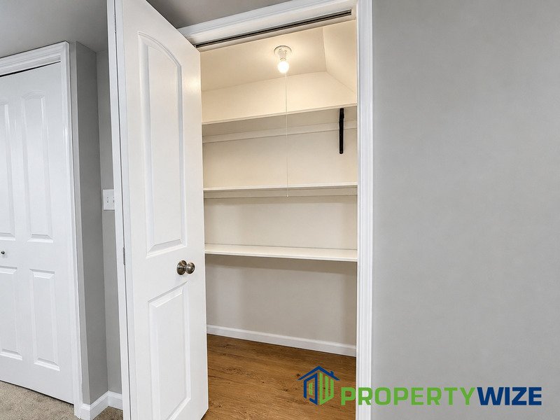 Charming 3BR Row Home in Great Neighbourhood! property image