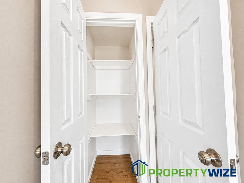 Charming 3BR Row Home in Great Neighbourhood! property image