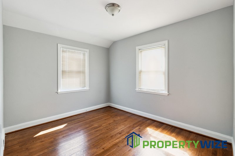 Lovely 3 BR Home in  Great Neighborhood property image