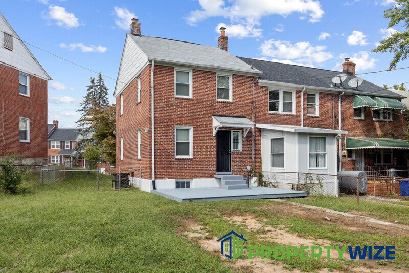 Lovely 3 BR Home in  Great Neighborhood property image