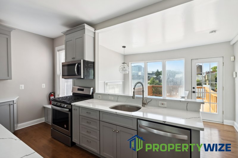 Beautiful 2BR Apartment in Great Location! property image