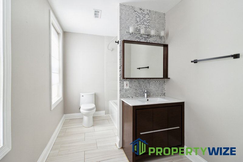 Beautiful 2BR Apartment in Great Location! property image