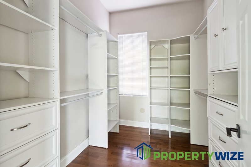 Beautiful 2BR Apartment in Great Location! property image